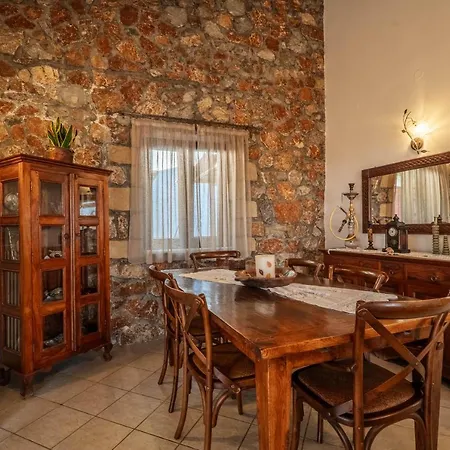 Agnadia Ferienhaus Stalós